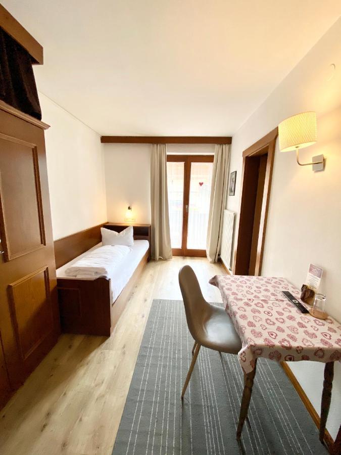 Alpenhaus Monte Hotel นอยชติฟ อิม ชตูไปทัล ภายนอก รูปภาพ